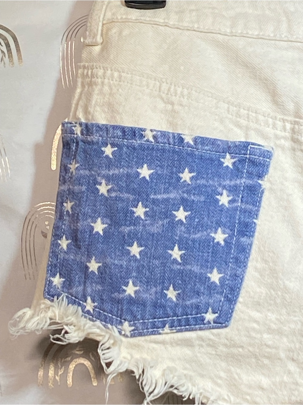 American Eagle Outfitters Cream Frayed Hem Denim Shorts - Picture 8 of 12